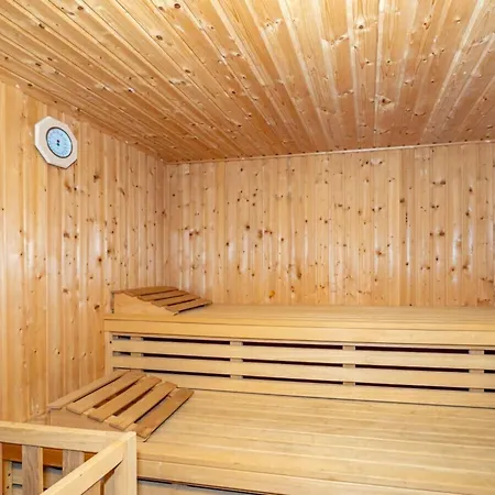 In With Swimming Pool